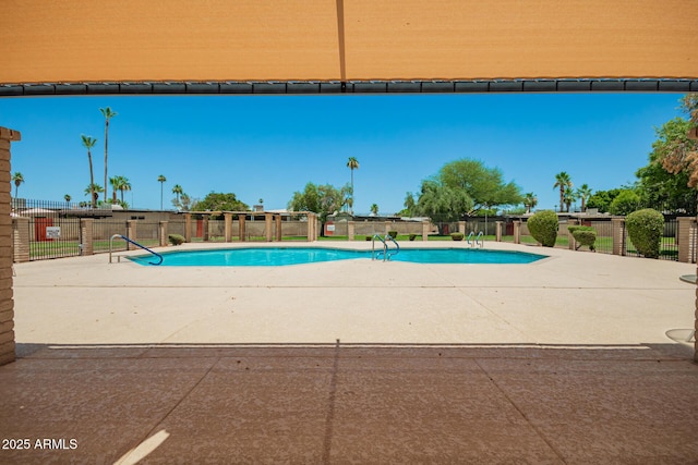 1951 E Del Sur Dr, Tempe, AZ 85283 - community pool with a patio area