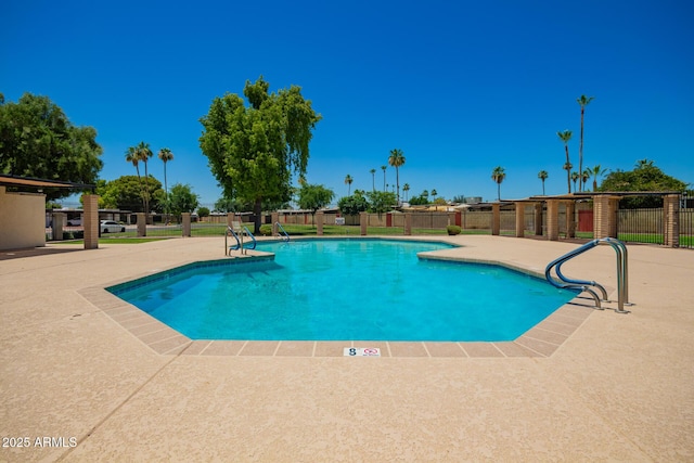 1951 E Del Sur Dr, Tempe, AZ 85283 - community pool with a patio area