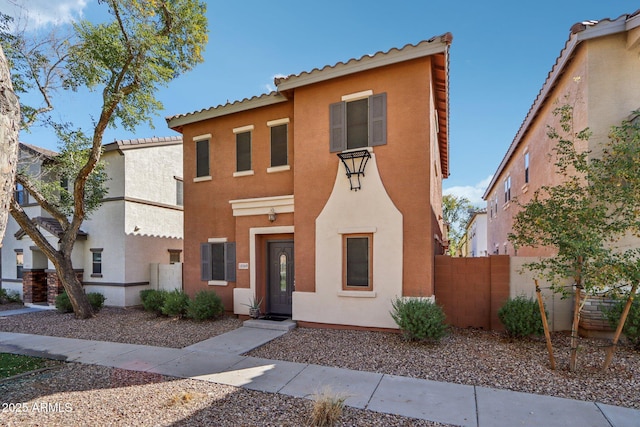 view of front of property