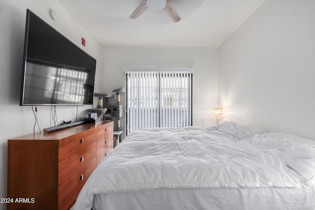 bedroom featuring ceiling fan