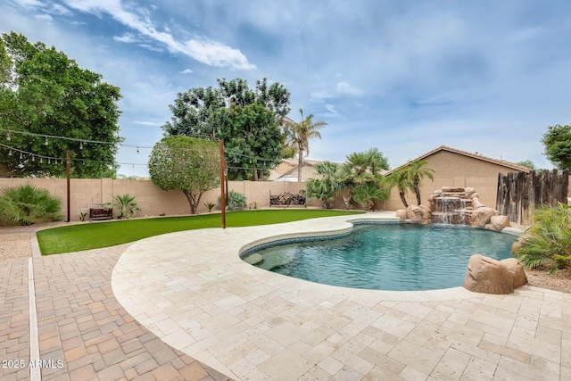 4041 W Hackamore Dr, Phoenix, AZ 85083 - view of pool featuring a patio area and a fenced backyard