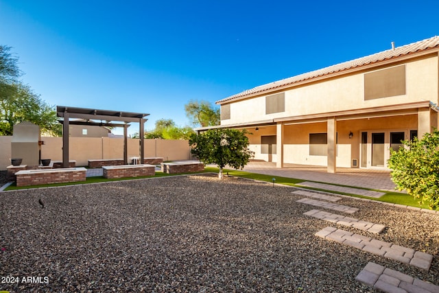 view of yard with a patio