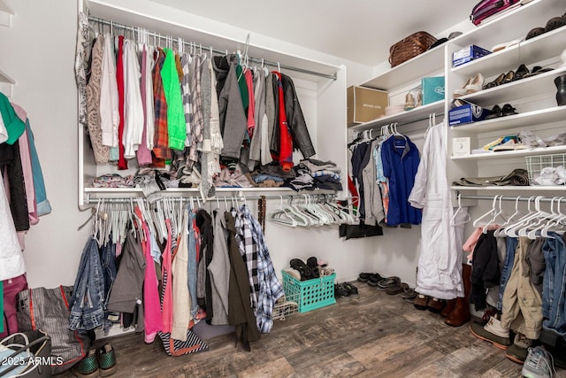 654 E Taylor Trl, San Tan Valley, AZ 85143 - walk in closet featuring wood finished floors