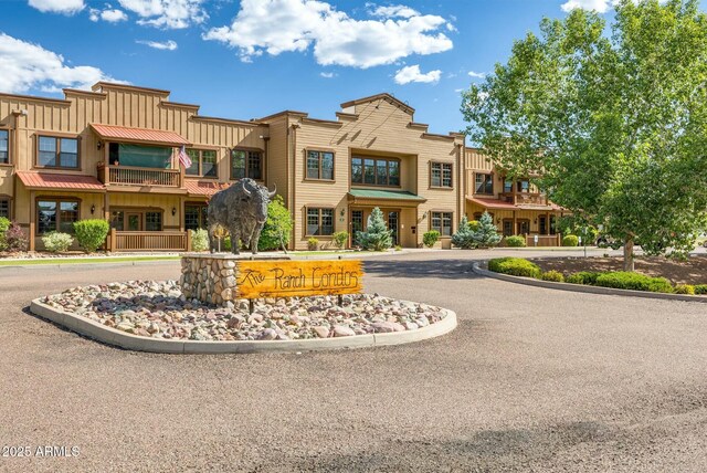 2361 Quarter Horse Trl Unit 232, Overgaard, AZ 85933 - view of building exterior