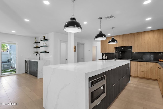 10360 N 98th St, Scottsdale, AZ 85258 - kitchen featuring backsplash, recessed lighting, and modern cabinets