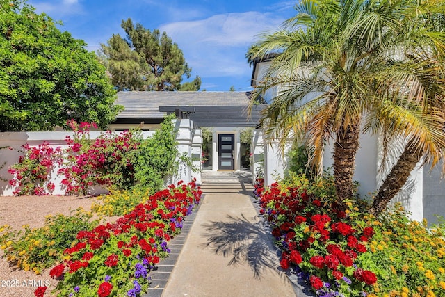 10360 N 98th St, Scottsdale, AZ 85258 - view of front of house with a shingled roof