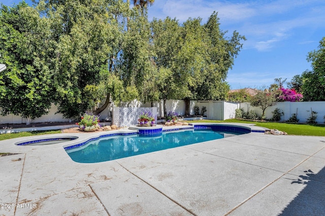 10360 N 98th St, Scottsdale, AZ 85258 - view of pool featuring a patio, an in ground hot tub, a fenced in pool, and a fenced backyard