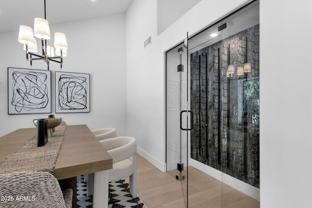 10360 N 98th St, Scottsdale, AZ 85258 - wine area featuring visible vents, baseboards, a notable chandelier, light wood-style floors, and recessed lighting