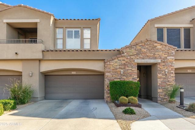 view of front of house with a garage