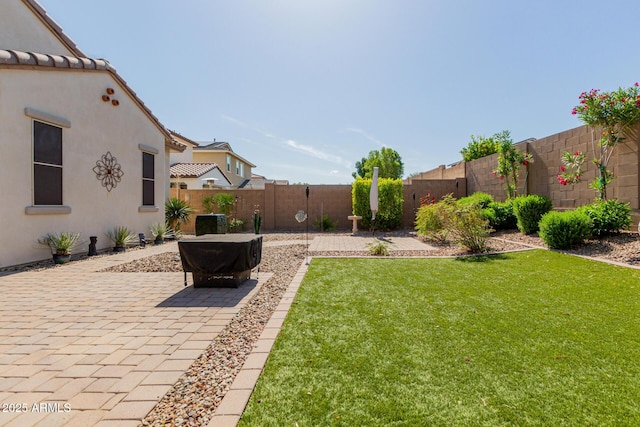 20556 W Point Ridge Rd, Buckeye, AZ 85396 - view of yard featuring a patio area