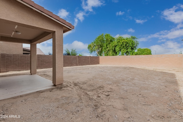 view of yard with a patio