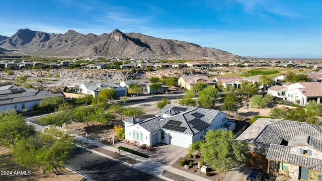 bird's eye view with a mountain view