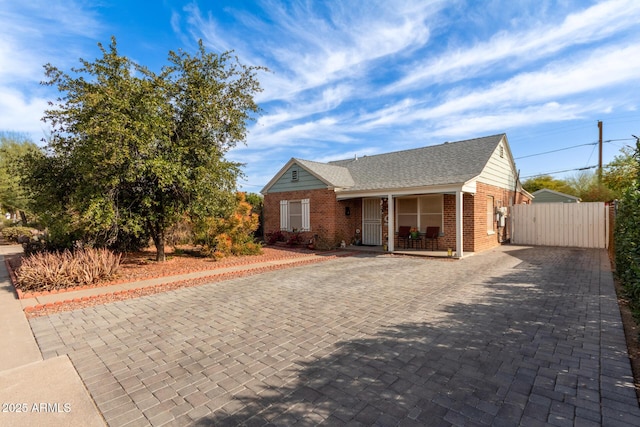 view of front of home featuring a porch