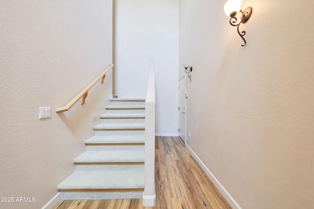 20750 N 87th St Unit 2062, Scottsdale, AZ 85255 - stairs featuring wood finished floors and baseboards