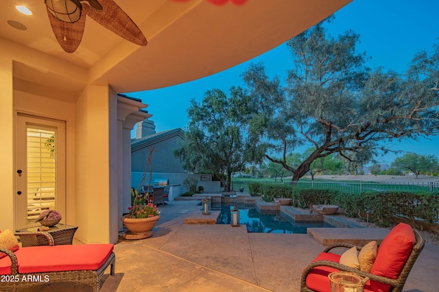 9905 N 78th Pl, Scottsdale, AZ 85258 - view of patio featuring a fenced backyard