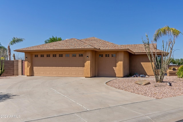 view of front facade featuring a garage