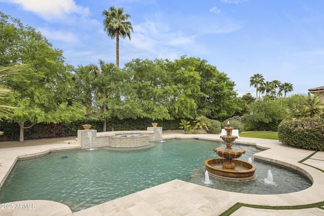 6852 E Fanfol Dr, Paradise Valley, AZ 85253 - view of pool with a pool with connected hot tub