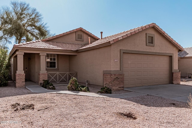 view of front facade with a garage