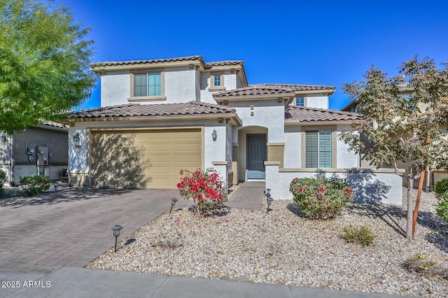 8962 W Marshall Ave, Glendale, AZ 85305 - mediterranean / spanish home with a garage