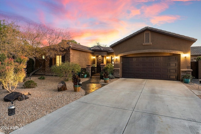 view of front facade featuring a garage