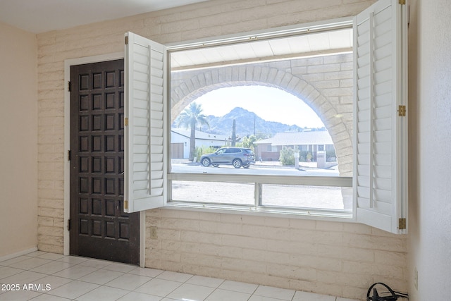 1530 E Loma Ln, Phoenix, AZ 85020 - foyer entrance featuring a mountain view and tile patterned floors