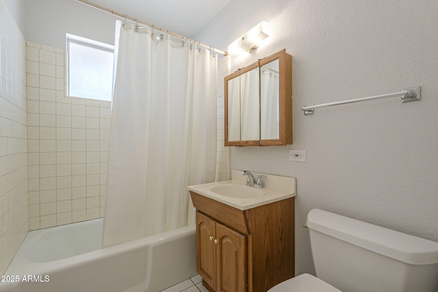 1530 E Loma Ln, Phoenix, AZ 85020 - bathroom featuring vanity and shower / bathtub combination with curtain