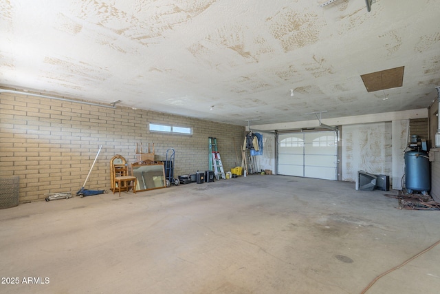 1530 E Loma Ln, Phoenix, AZ 85020 - view of garage