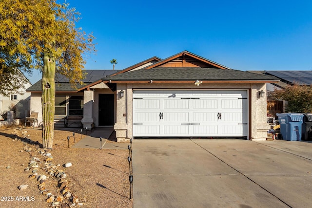 view of front facade featuring a garage