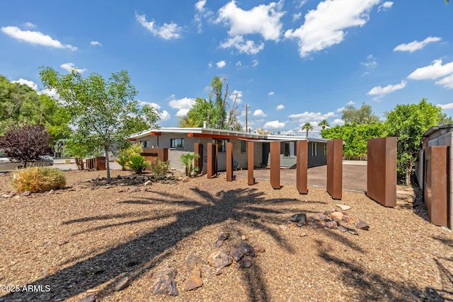5739 N 11th St, Phoenix, AZ 85014 - view of back of property