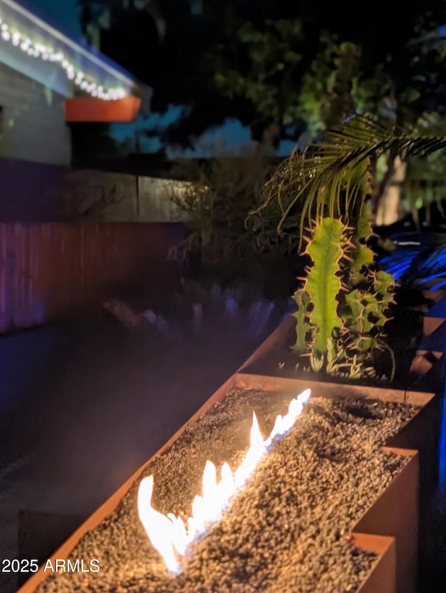 5739 N 11th St, Phoenix, AZ 85014 - exterior view of an outdoor fire pit