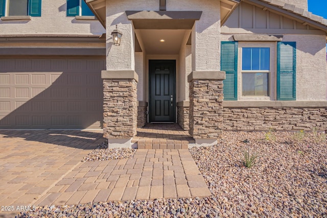 property entrance featuring a garage