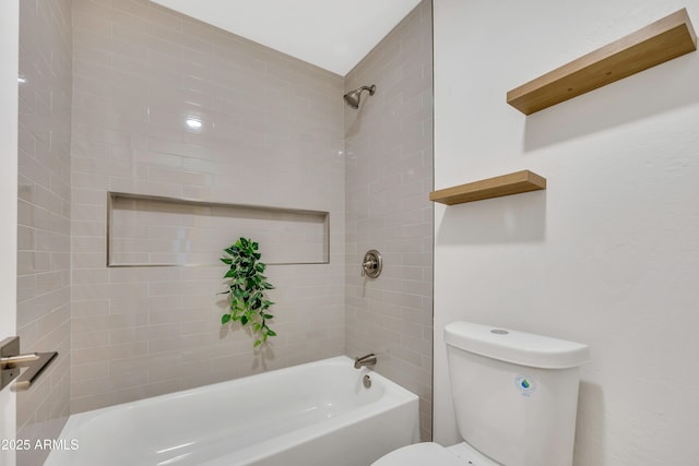 7685 W San Miguel Ave, Glendale, AZ 85303 - full bathroom featuring toilet and shower / tub combination