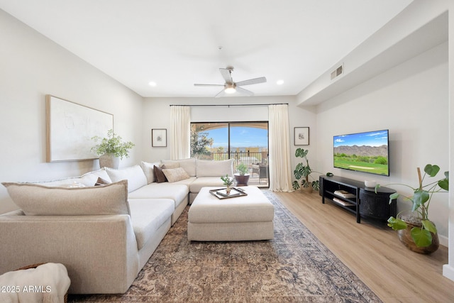920 E Devonshire Ave Unit 4004, Phoenix, AZ 85014 - living room with wood finished floors, a ceiling fan, and recessed lighting