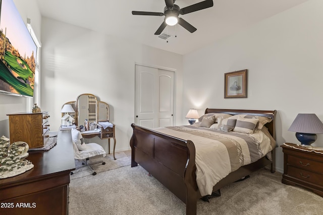 bedroom with visible vents, carpet flooring, baseboards, and ceiling fan