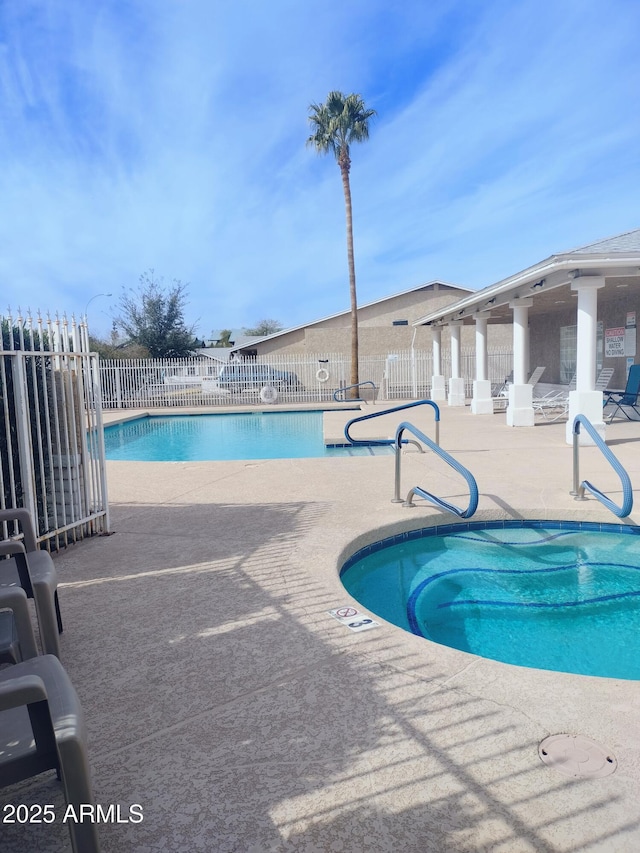 2929 E Broadway Rd Unit 44, Mesa, AZ 85204 - community pool with a patio