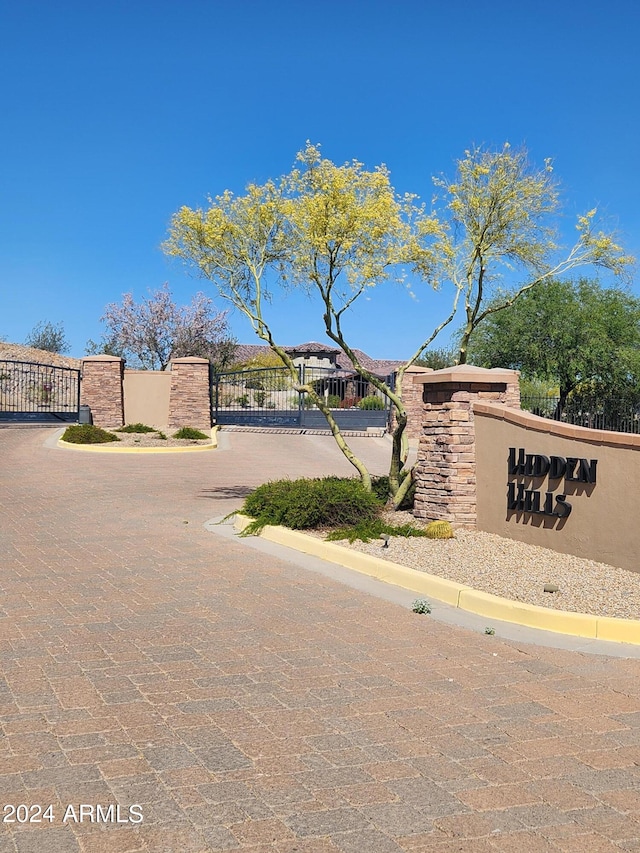 Listing photo 2 for 17929 W Estes Way Unit 6, Goodyear AZ 85338