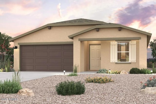 view of front facade featuring a garage