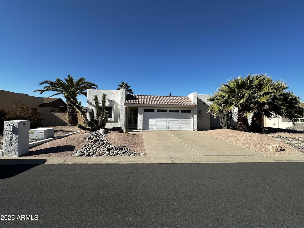 view of front of house featuring a garage