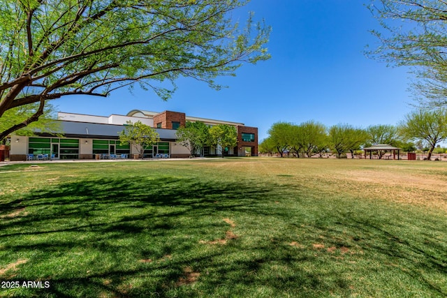 2881 N Riverside Dr, Florence, AZ 85132 - view of green lawn