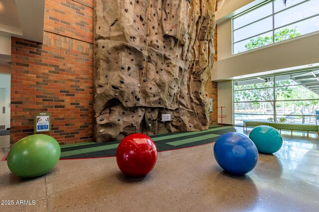 2881 N Riverside Dr, Florence, AZ 85132 - workout area featuring a towering ceiling