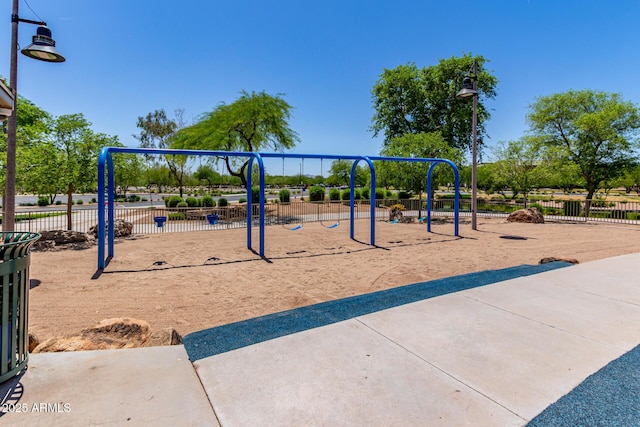 2881 N Riverside Dr, Florence, AZ 85132 - view of community with fence