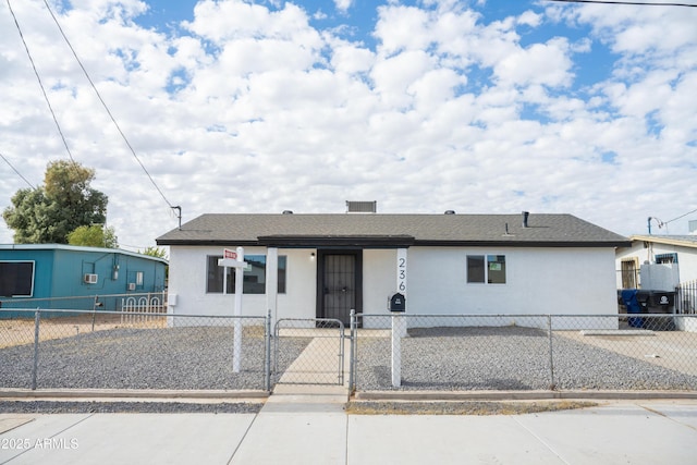 view of front of property