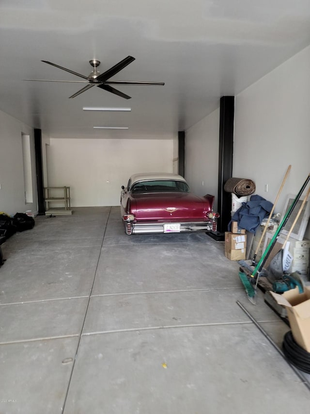 garage with ceiling fan