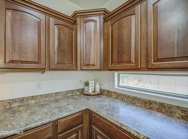 4609 E Ironhorse Rd, Gilbert, AZ 85297 - kitchen featuring light stone countertops