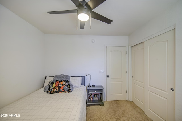 4609 E Ironhorse Rd, Gilbert, AZ 85297 - carpeted bedroom with a ceiling fan and a closet