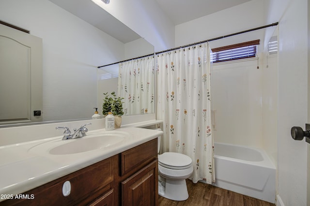 4609 E Ironhorse Rd, Gilbert, AZ 85297 - full bath featuring vanity, wood finished floors, toilet, and shower / tub combo