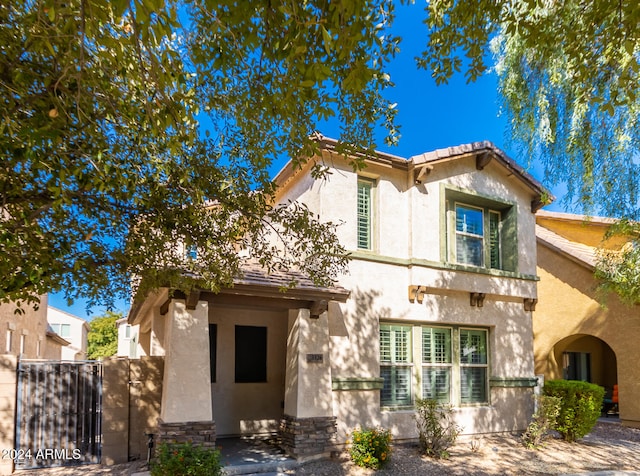 view of front of property