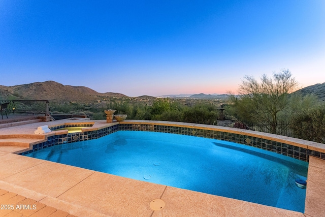 11550 E Paradise Ln, Scottsdale, AZ 85255 - view of pool featuring a mountain view and a pool with connected hot tub