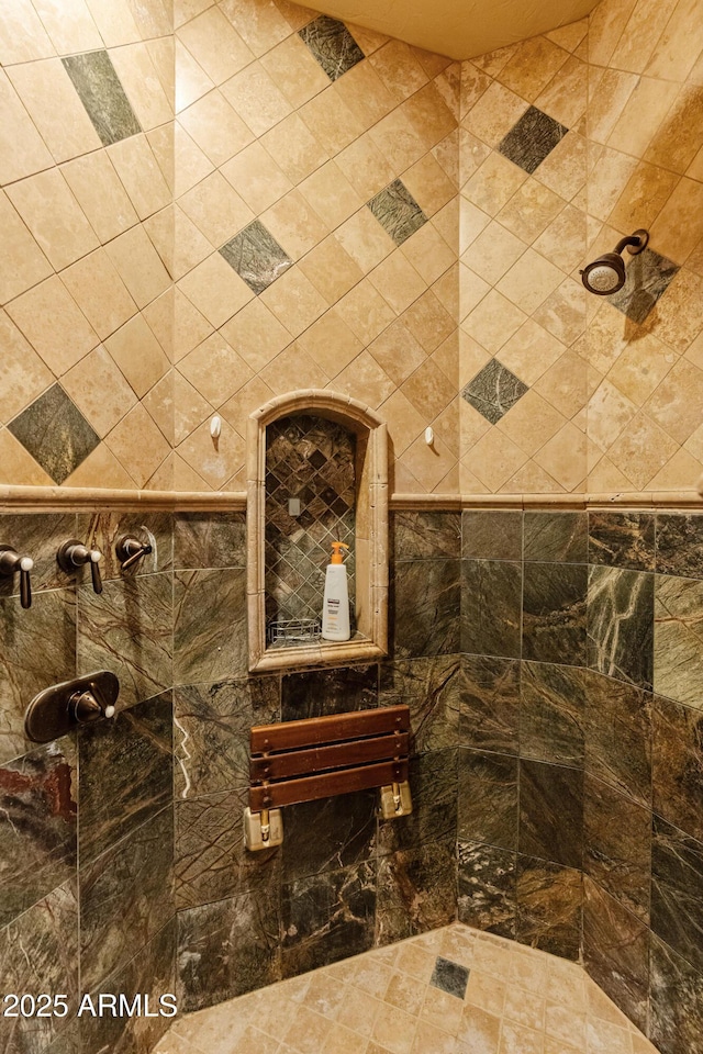 11550 E Paradise Ln, Scottsdale, AZ 85255 - full bathroom featuring tiled shower