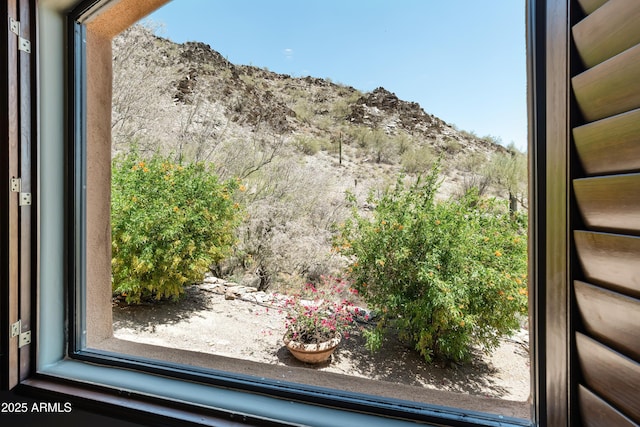 11550 E Paradise Ln, Scottsdale, AZ 85255 - detailed view of mountains